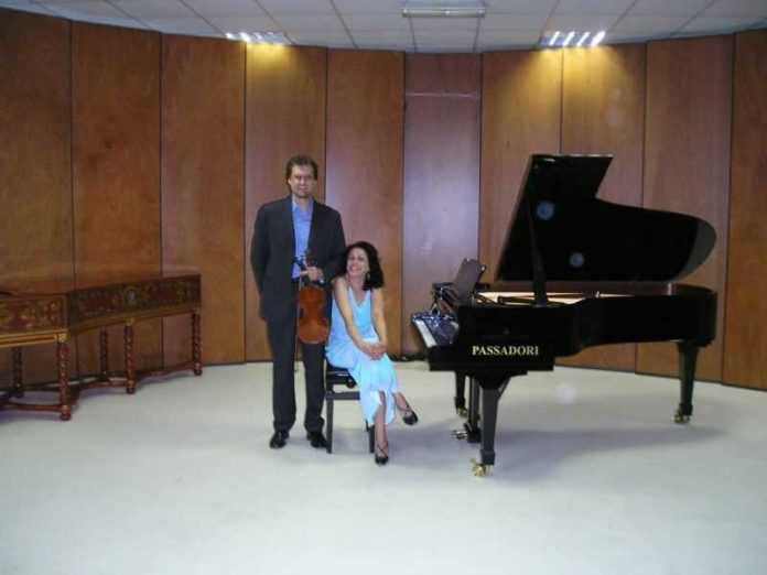 Duo Tramma Facchini italia praga one way Concerto “The Italian chamber music for violin and piano a Brno il 20 aprile 2016