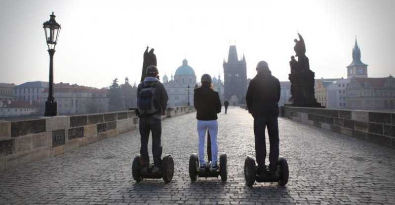 Praga: il comune proibisce i segway nel centro storico della città