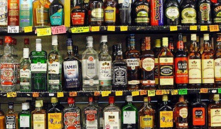 Praga: giunta pensa di proibire la vendita di alcolici dopo le 22