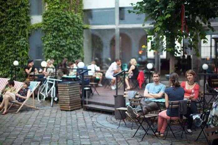 Relax estivo: ecco i migliori caffé con giardino di Praga
