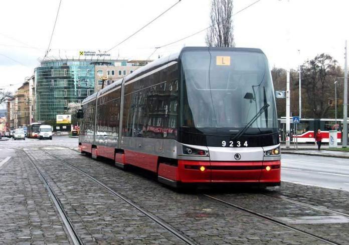 Tram-Skoda-T15-For-city