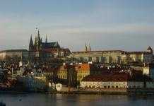 Quanto costa vivere a Praga nel 2026? La guida “senza filtri” per gli over 30 Quanti soldi servono per vivere a PragaPraga Airbnb Coprifuoco