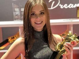 Little Caprice vince Oscar come miglior attrice porno straniera