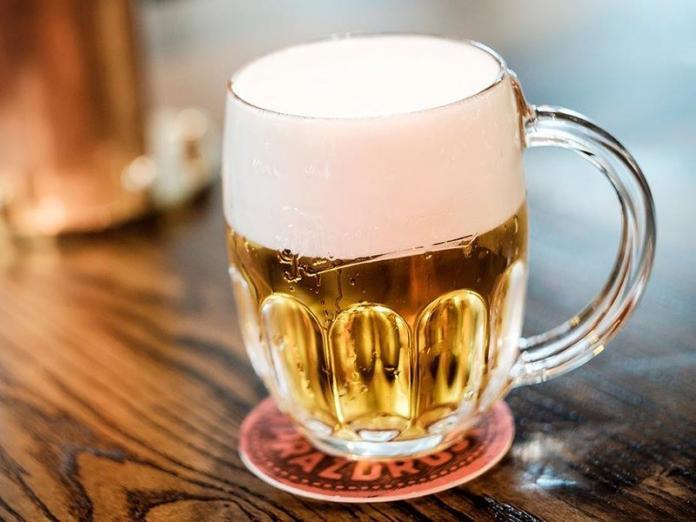 Praga Alcolica - Pilsner Urquell Praga Alcolica - Pilsner Urquell