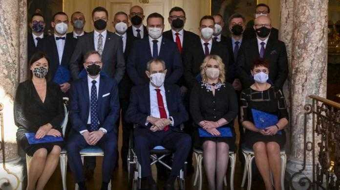 foto-ufficiale-governo-repubblica-ceca-fiala-2021 foto-ufficiale-governo-repubblica-ceca-fiala-2021