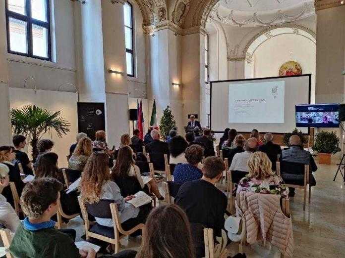 CS UP FOR TRAVELLERS